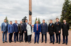 Газовики почтили память героев Великой Отечественной войны